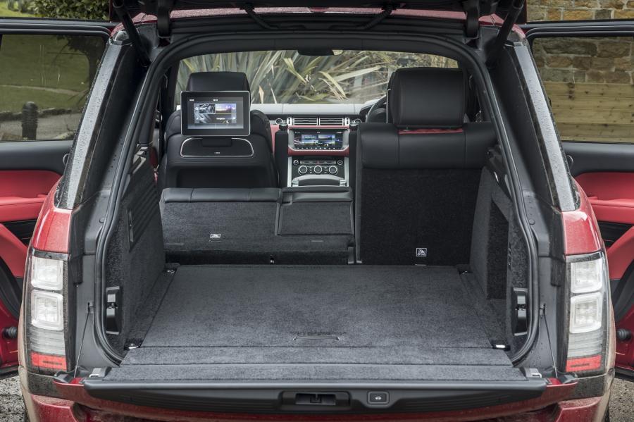 Багажник Land Rover Range Rover SVAutobiography Dynamic 2016 года  (UK) (фото 33 из 35)